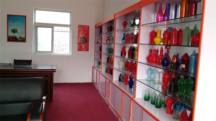 水性酒瓶漆展览室