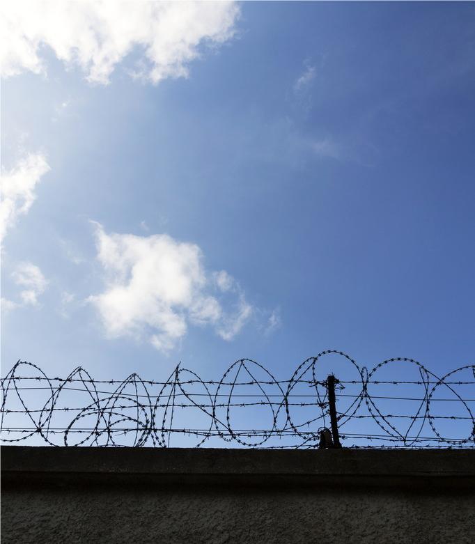 清远市清新区吸毒病残...